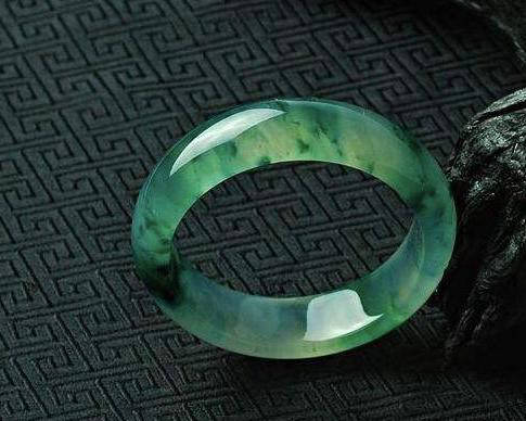 翡翠鉴定：为信誉与价值保驾护航  第4张