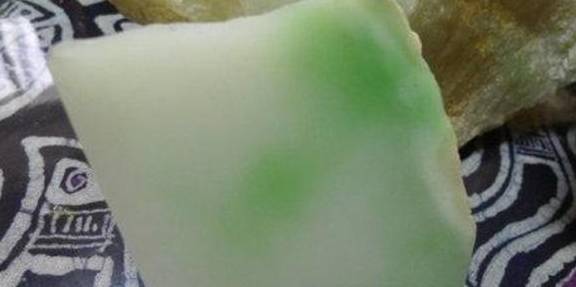 为什么说这几种玉石让造假者禁足?玉石奇妙之处  第9张