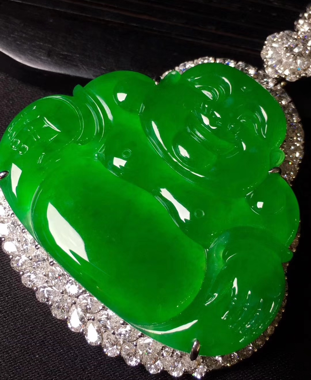 经济生活发展繁荣的今天，手里的翡翠玉石藏品，如何能成功出手？  第12张