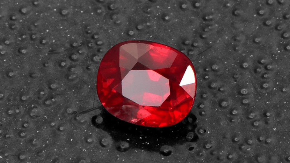 为什么你买的宝石不保值？  第2张